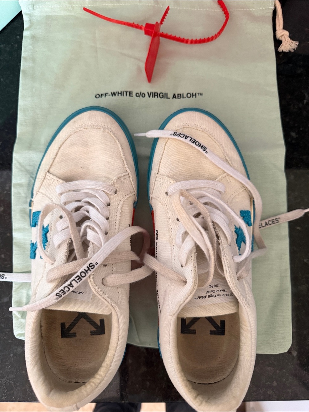 Off-White White Low-Top Sneakers with Blue Trim and Red Zip Tie